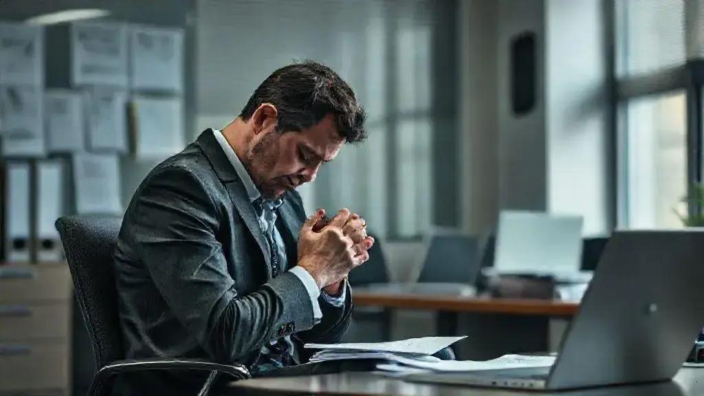 Como identificar os danos morais relacionados ao burnout
