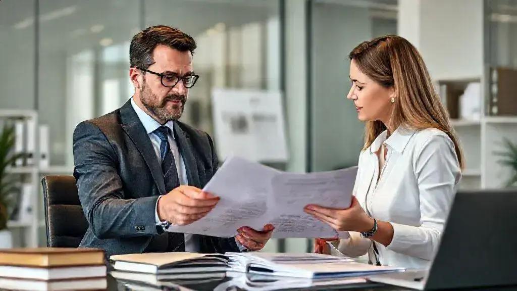 Como um advogado imobiliário pode ajudar no processo