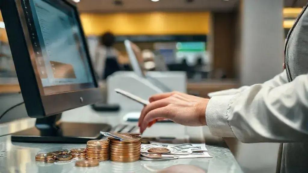 taxas bancárias e o custo do desbloqueio