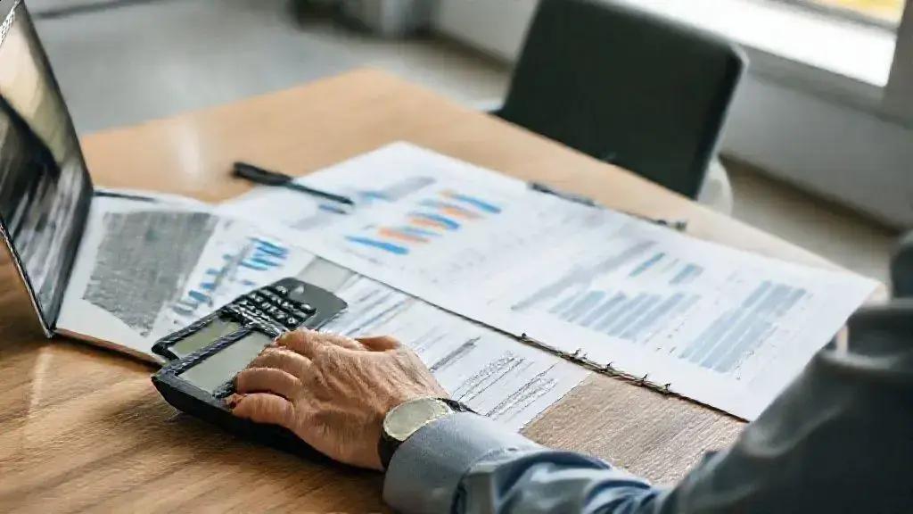 Comparando custos e benefícios: retorno sobre investimento
